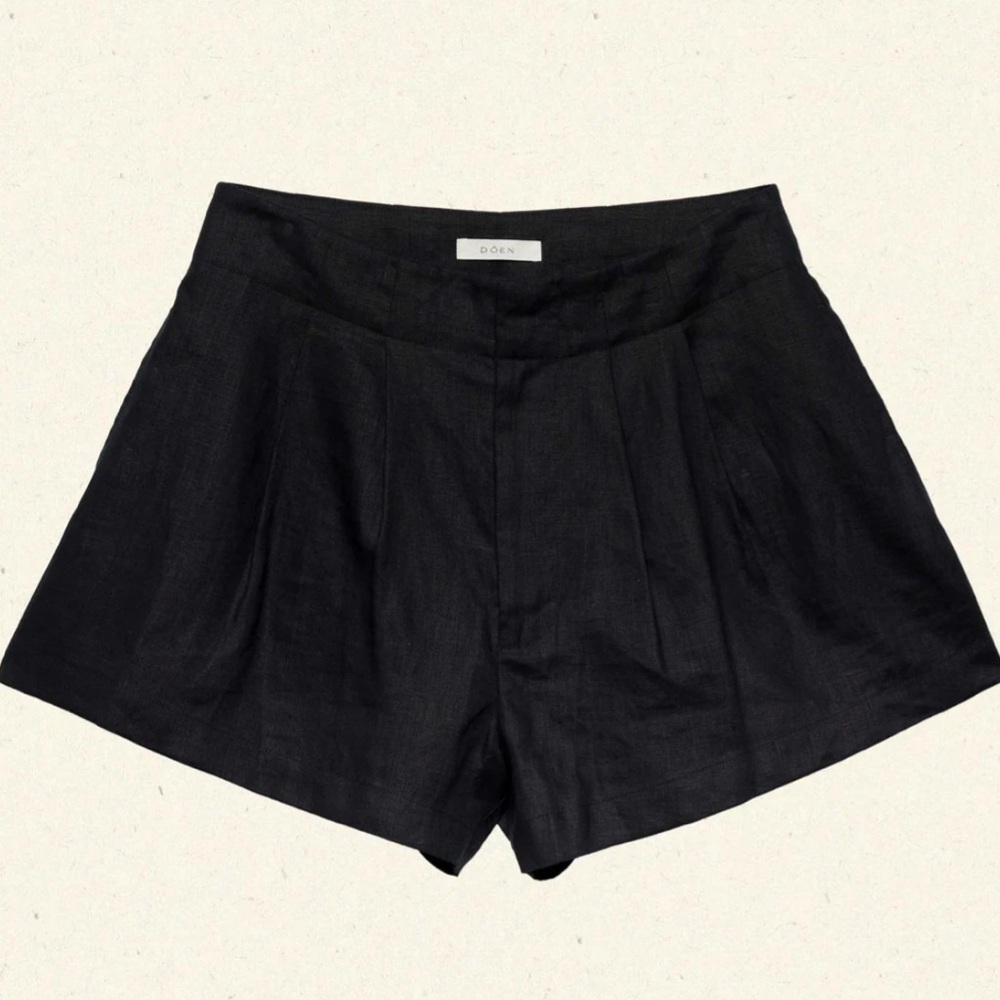 Doen High Waist Black Shorts